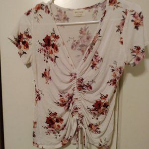 face kisses floral top